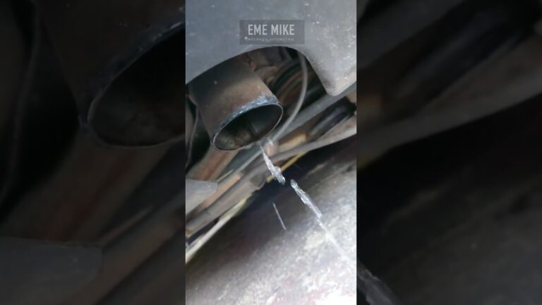 agua por el tubo de escape gasolina