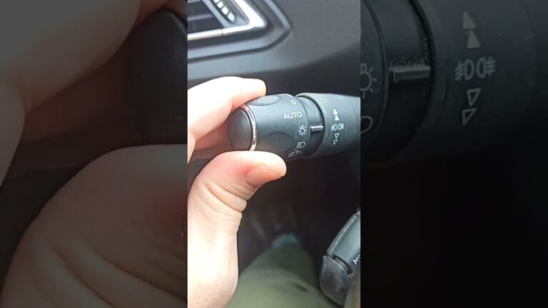 como encender luces antiniebla peugeot 2008