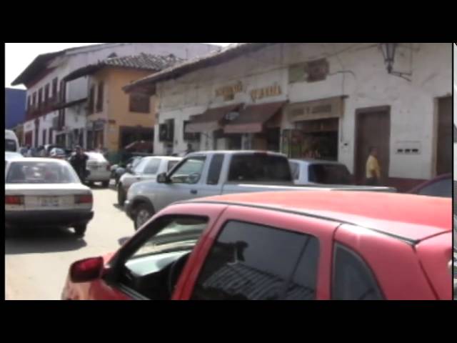cuanto es la multa por aparcar en doble fila