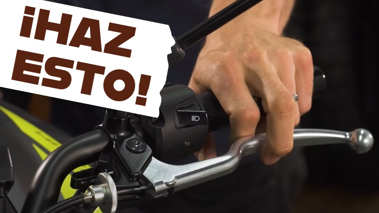 donde esta el embrague de una moto