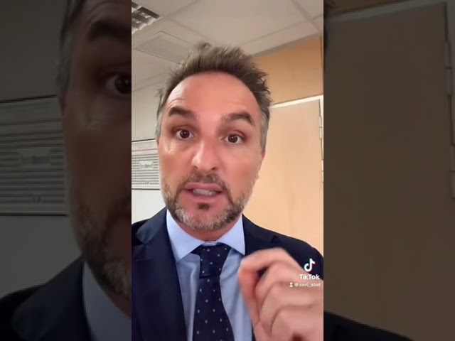 es obligatorio llevar carnet de conducir