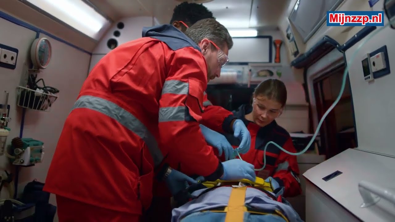 que se necesita para conductor de ambulancia
