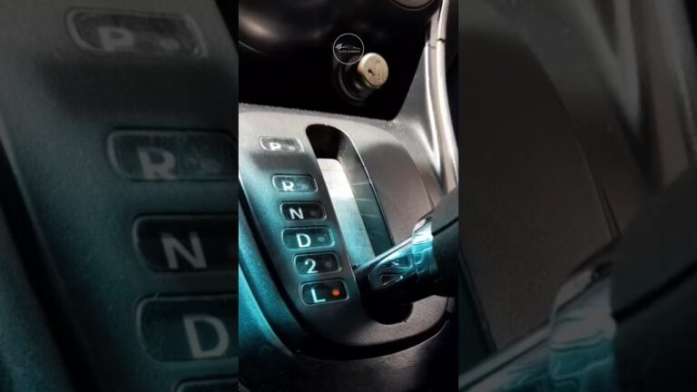 que significa la letra l en los coches