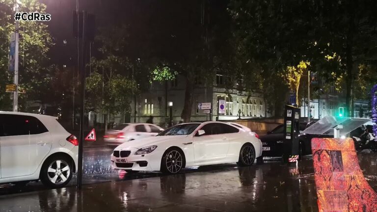 si estoy aparcando y me dieron un golpe